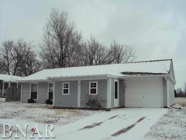 8 Kirkwood Dr., Clinton, IL 61727