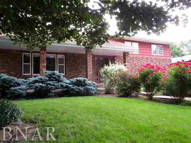1305 Roland Dr., Normal, IL 61761