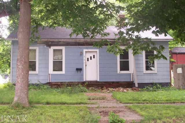 219 N Kankakee, Lincoln, IL 62656