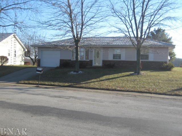 26 Kirkwood Dr., Clinton, IL 61727