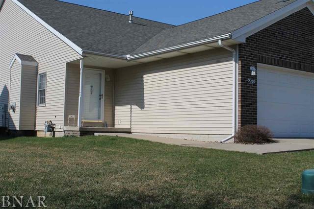 2702 Westbrook Dr., Bloomington, IL 61705