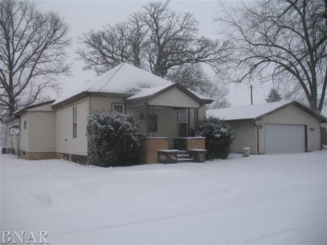 121 W Cherry St., Clinton, IL 61727