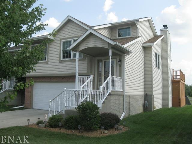 14 Parkshores, Bloomington, IL 61701
