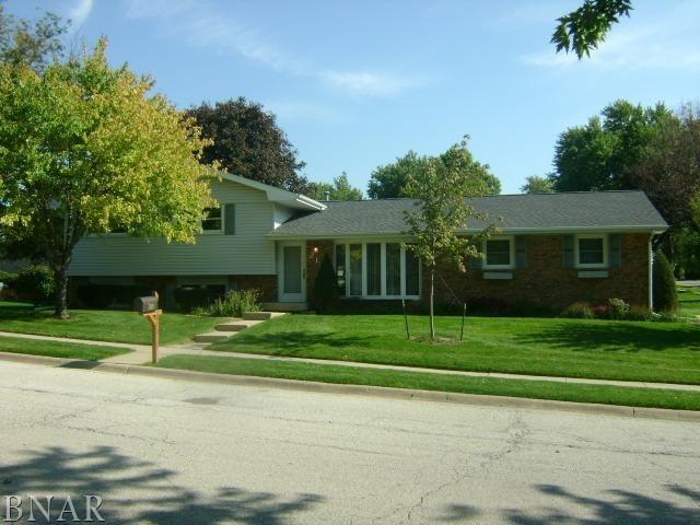 212 Hammitt Dr., Normal, IL 61761
