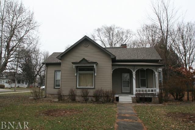 301 S Orchard, Mackinaw, IL 61755