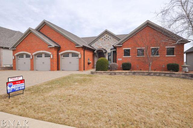 1905 Wakefield Ln., Bloomington, IL 61704