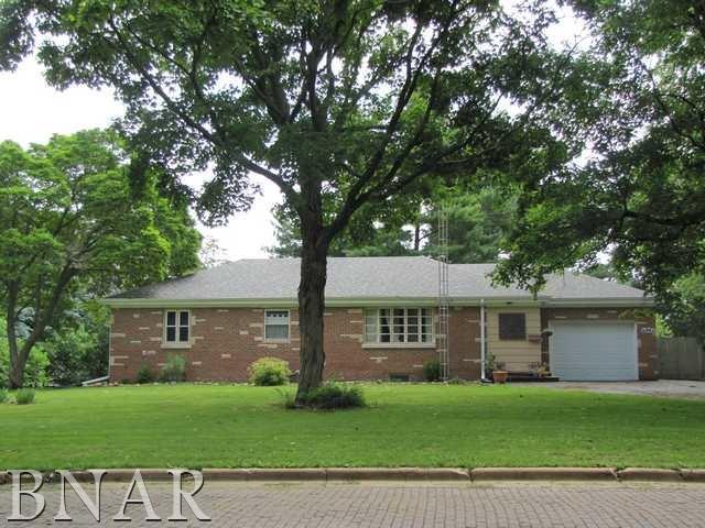 609 N Chestnut St., Leroy, IL 61752