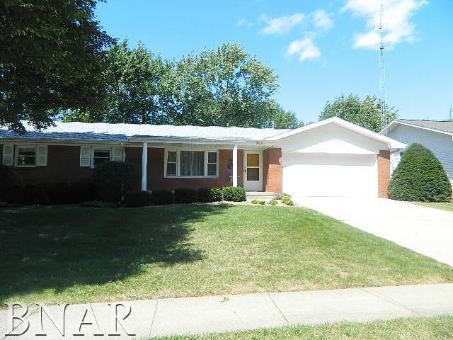 908 Hanlin, Normal, IL 61761