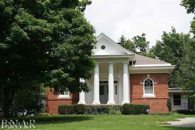 10096 Walker School Rd., Bloomington, IL 61705
