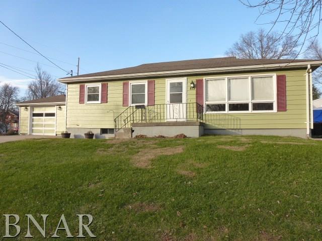 815 E Adams, Clinton, IL 61727