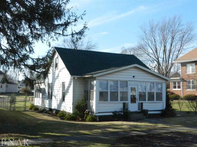 207 N Franklin, Roanoke, IL 61561