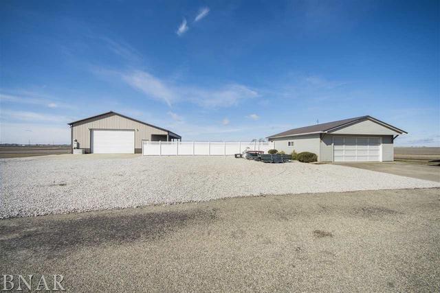 313 E Iowa, Panola, IL 61738