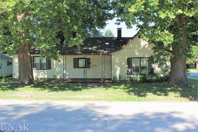 711 N George, Clinton, IL 61727