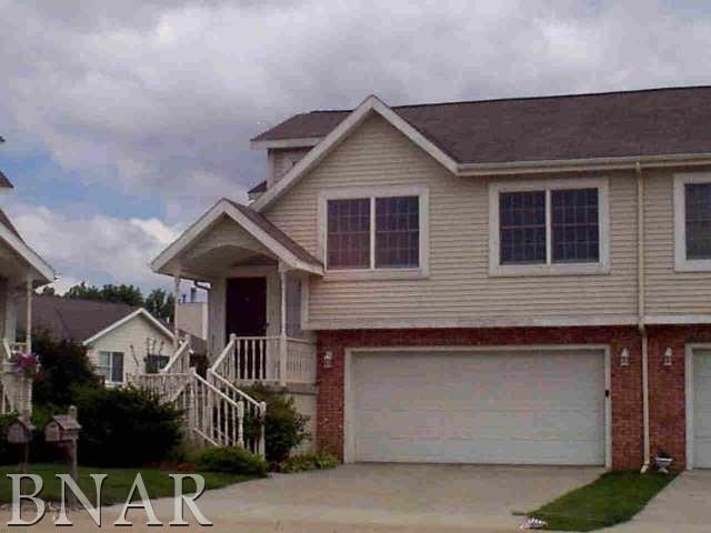 2003 Park Pl., Bloomington, IL 61704