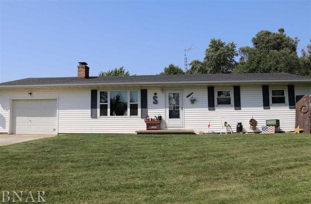 8734 Wagon Trail Rd., Clinton, IL 61727
