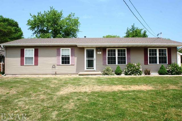 606 E Madison, Mackinaw, IL 61755
