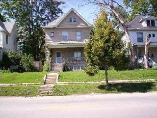 709 W Market St., Bloomington, IL 61701