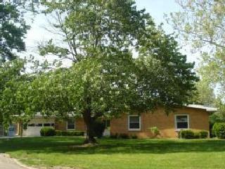 2 Ridgemont Rd., Normal, IL 61761