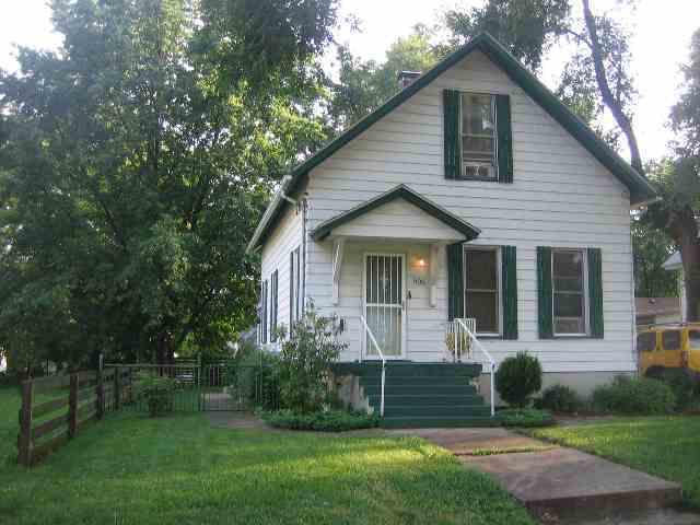 905 W Jefferson St., Bloomington, IL 61701