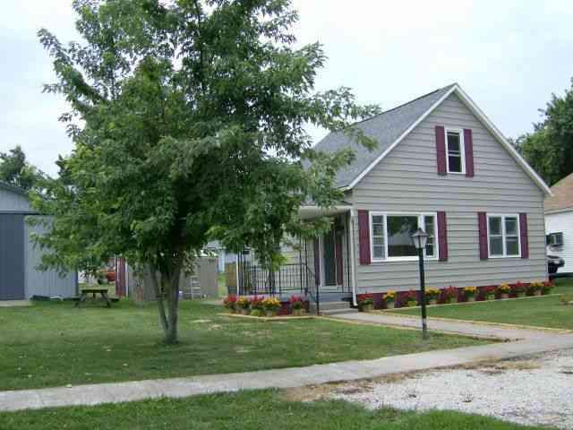 918 E Macon, Clinton, IL 61727