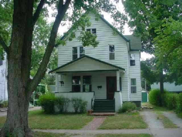 617 E Chestnut St., Bloomington, IL 61701