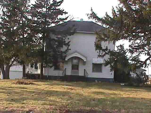 328 N Harrison St., Colfax, IL 61728