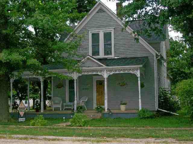 116 N Johnston, Kenney, IL 61749