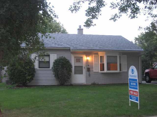 8 Ryan Dr., Bloomington, IL 61701