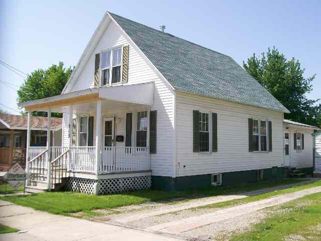 913 E Washington, Clinton, IL 61727