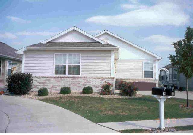 5 Astoria Way, Bloomington, IL 61704