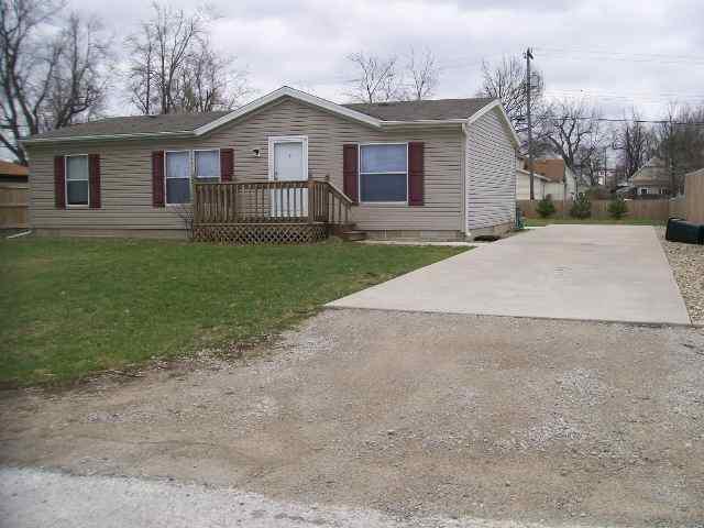 1508 E North, Clinton, IL 61727