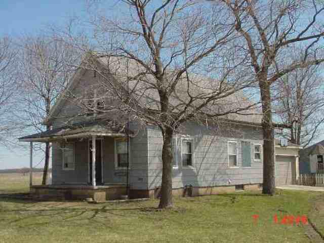 2375 County Road 600n, El Paso, IL 61738