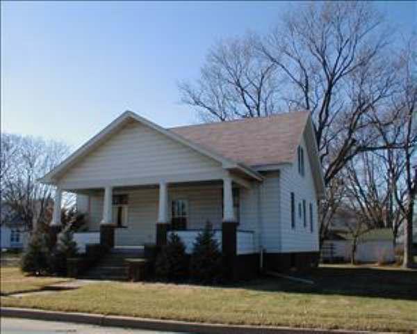 202 N Vine St., Heyworth, IL 61745