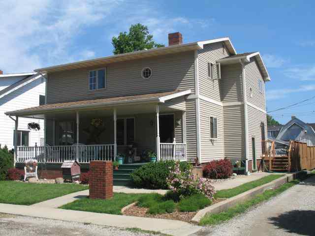 609 W South, Clinton, IL 61727