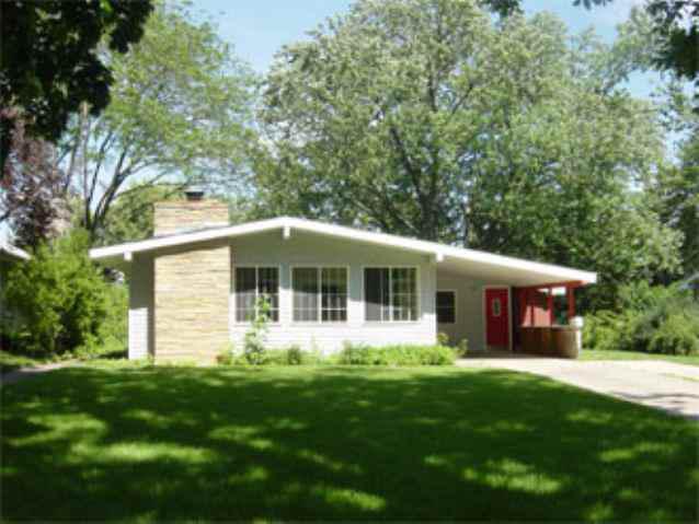 904 N School, Normal, IL 61761