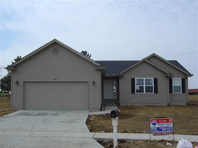 1045 Duckhorn Dr., Normal, IL 61761