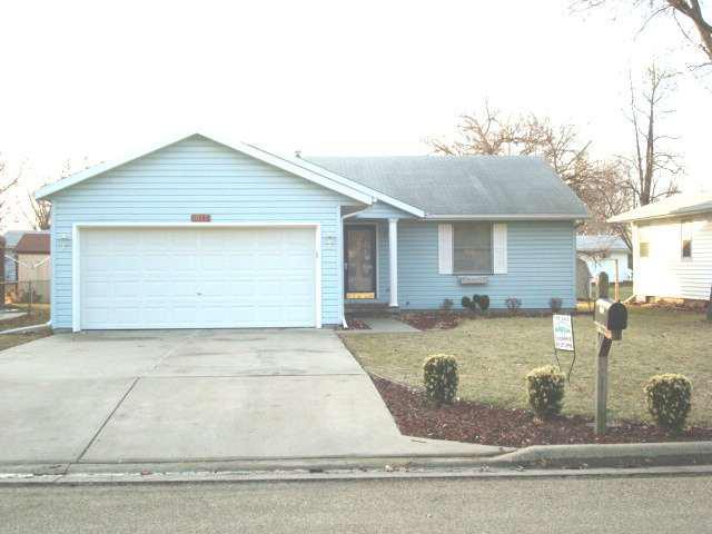1017 Monroe, Lincoln, IL 62656