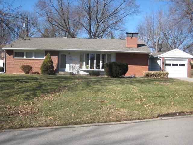 1203 Maplewood Dr., Normal, IL 61761