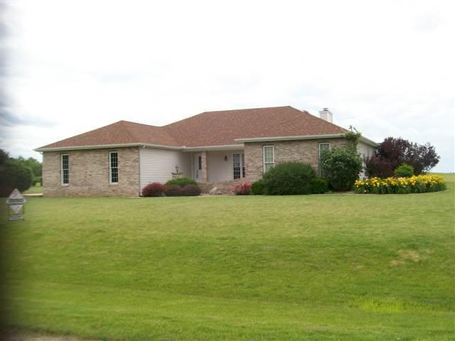 6 Rebecca Ln., Clinton, IL 61727