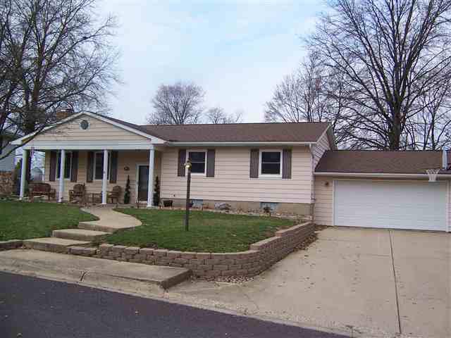 404 S Juliana, Mackinaw, IL 61755
