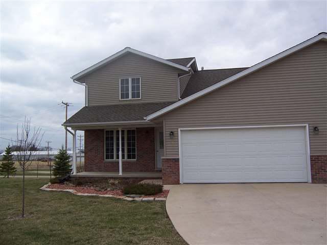 16 Thomas Ct., Mackinaw, IL 61755