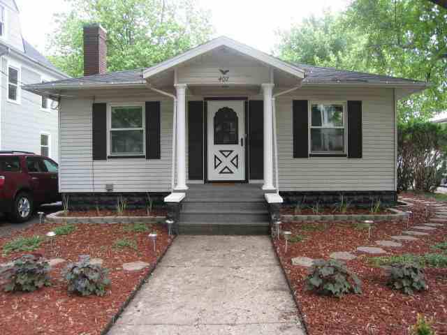 407 Hovey Ave., Normal, IL 61761