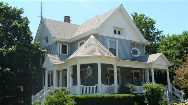 220 E High, Farmer City, IL 61842