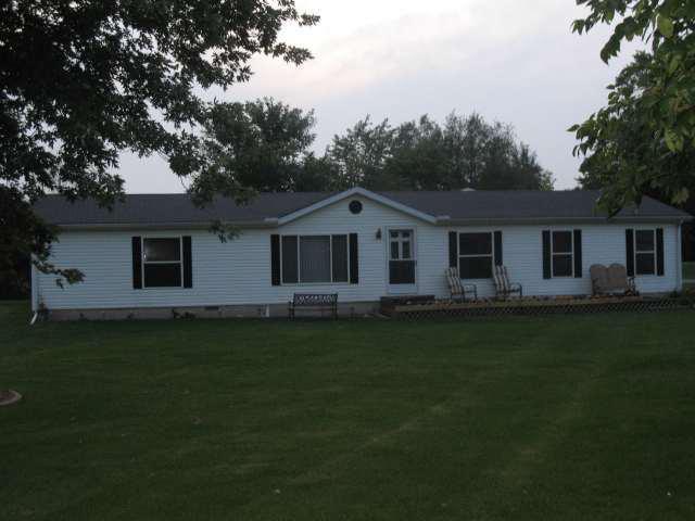 215 W Crosley, Kenney, IL 61749