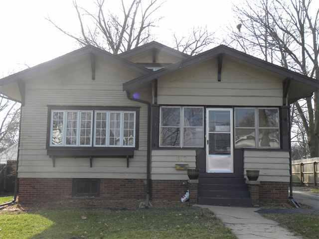 607 N School St., Normal, IL 61761