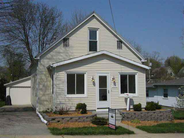 716 E Fremont, Bloomington, IL 61701