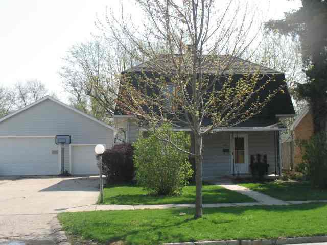 408 S Madison St., Clinton, IL 61727