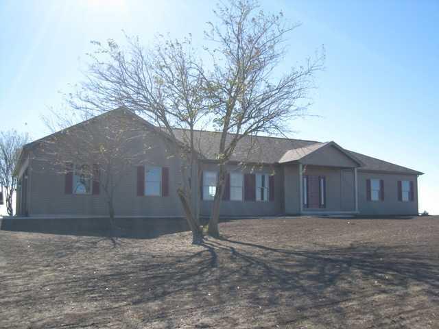 [Address Hidden by Seller], Minonk, IL 61760