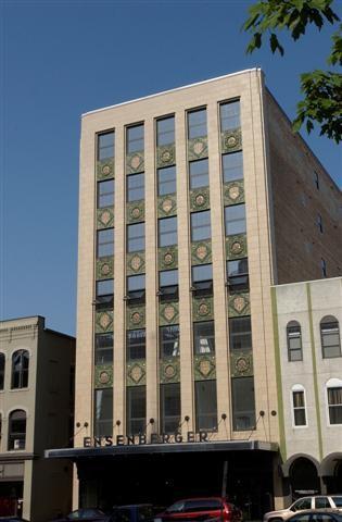212 N Center #601, Bloomington, IL 61701