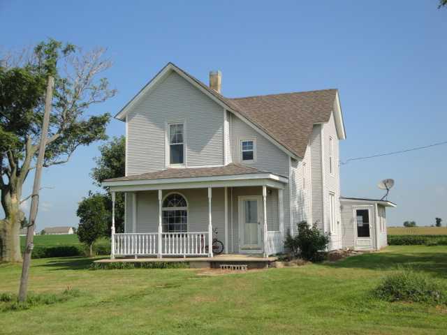 11911 Washington Rd., Clinton, IL 61727
